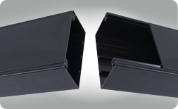Black Maxi Trunking