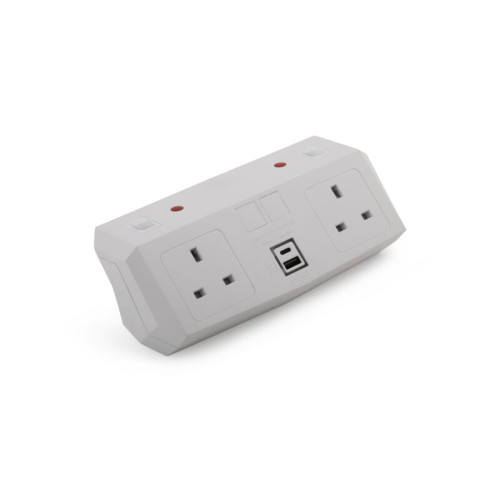 White 2 x UK socket with switches & 3A thermal reset 1xUSB A+C charger