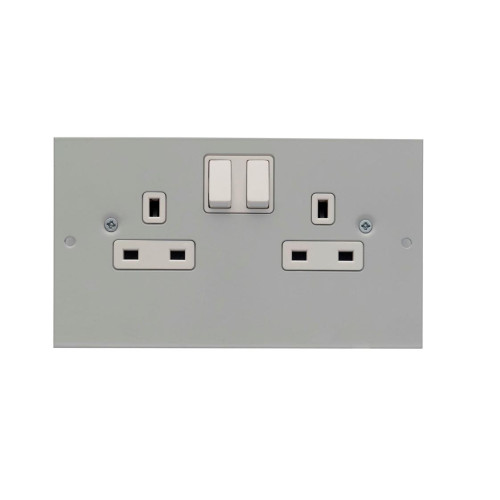 CMW Ltd | CMD 3 Compartment Twin Switched Socket Outlet